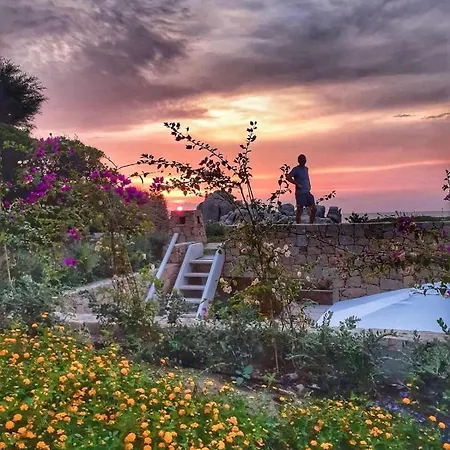 Il Rosso Di Tramonto Aglientu